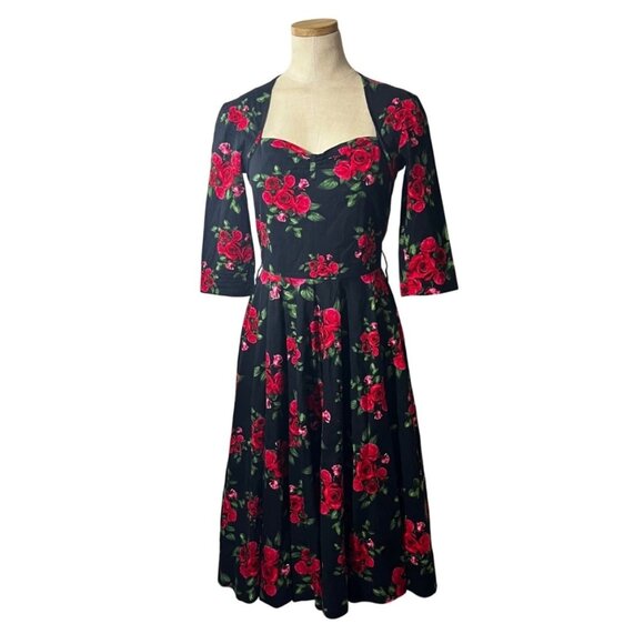 30% off! Hell Bunny Vixen dress women's XS black red rose print retro dress 3/4 - Picture 1 of 10